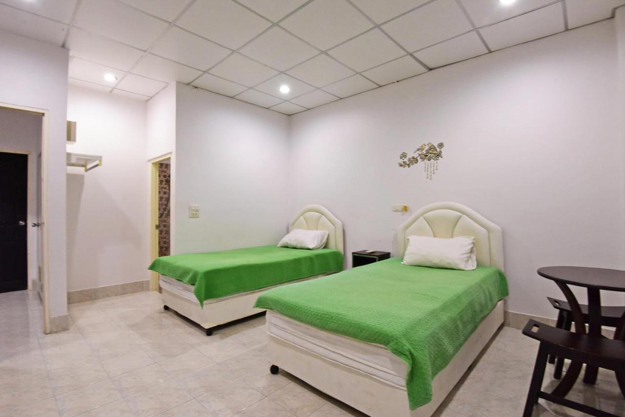 Mindy House Hotel Patong Exterior photo