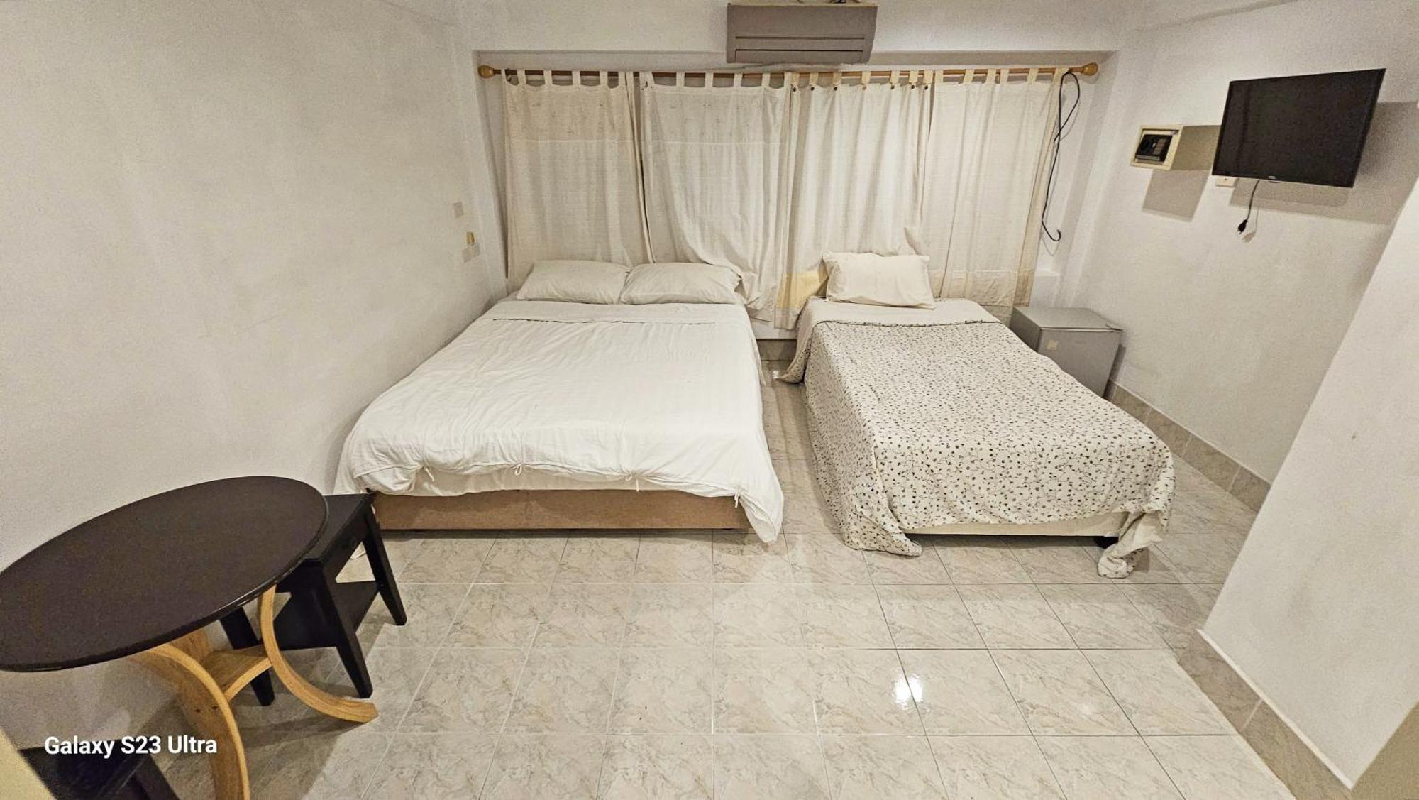 Mindy House Hotel Patong Room photo
